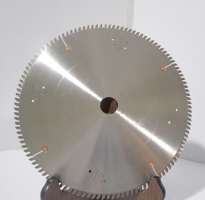 0.125 Zoll Kerf Industrielle Kreislaufsäge Blatt Weiß Für Materialien Schneiden